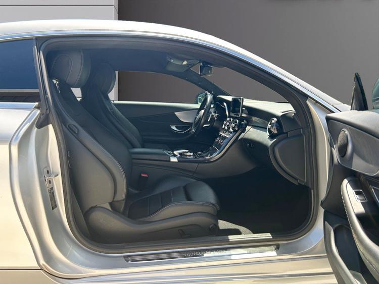 voiture occasion MERCEDES CLASSE C COUPE à la Réunion disponible sur noutlauto.re