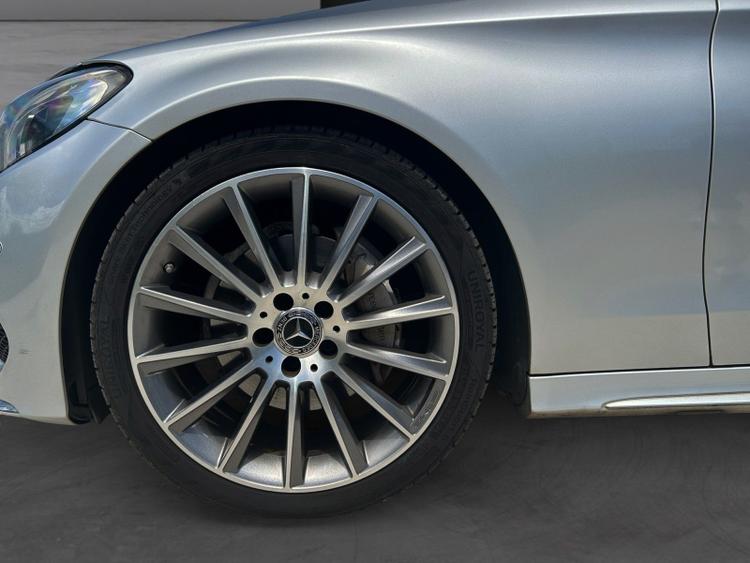 voiture occasion MERCEDES CLASSE C COUPE à la Réunion disponible sur noutlauto.re