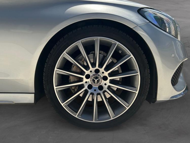 voiture occasion MERCEDES CLASSE C COUPE à la Réunion disponible sur noutlauto.re