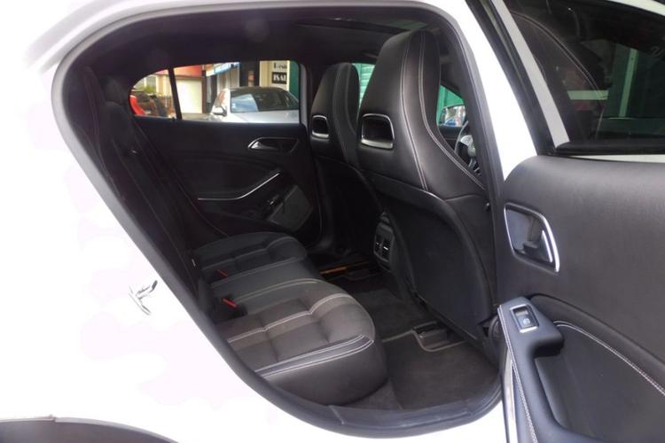 voiture occasion MERCEDES CLASSE GLA à la Réunion disponible sur noutlauto.re
