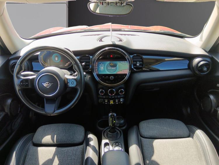 voiture occasion MINI HATCH 3 PORTES ELECTRIC F56 BEV LCI à la Réunion disponible sur noutlauto.re