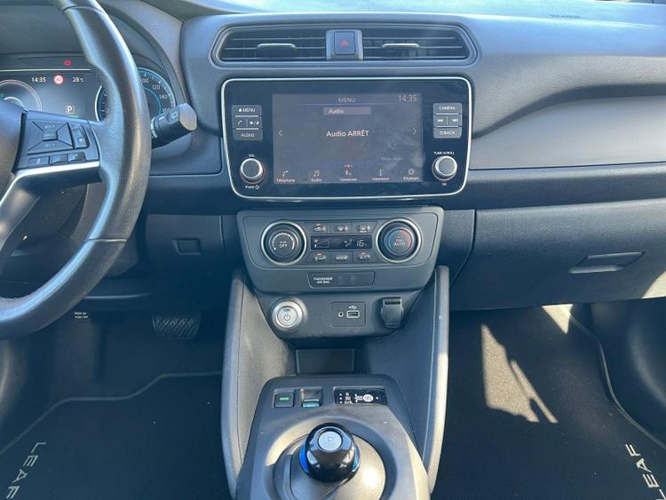 voiture occasion NISSAN LEAF 2021.5 à la Réunion disponible sur noutlauto.re