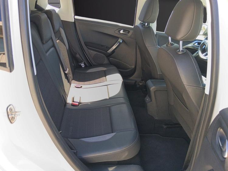voiture occasion PEUGEOT 2008 à la Réunion disponible sur noutlauto.re