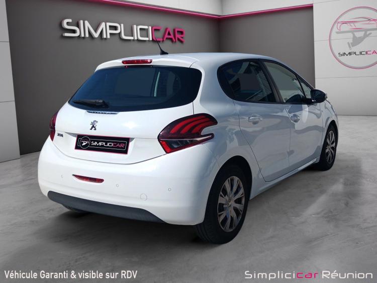 voiture occasion PEUGEOT 208 à la Réunion disponible sur noutlauto.re