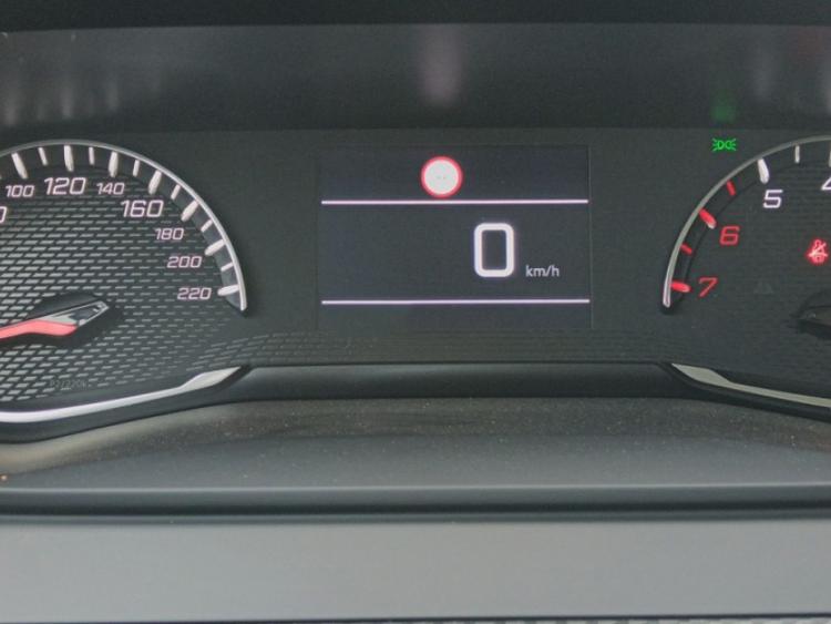 voiture occasion PEUGEOT 208 à la Réunion disponible sur noutlauto.re