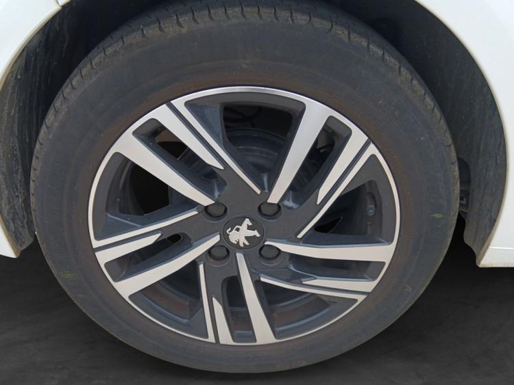 voiture occasion PEUGEOT 208 à la Réunion disponible sur noutlauto.re