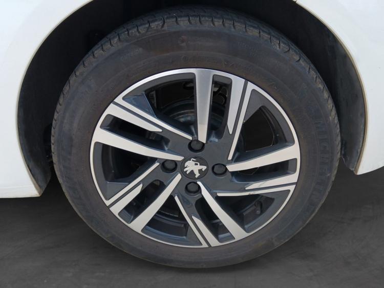 voiture occasion PEUGEOT 208 à la Réunion disponible sur noutlauto.re