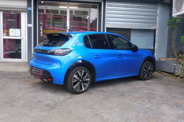 voiture occasion PEUGEOT 208 à la Réunion disponible sur noutlauto.re