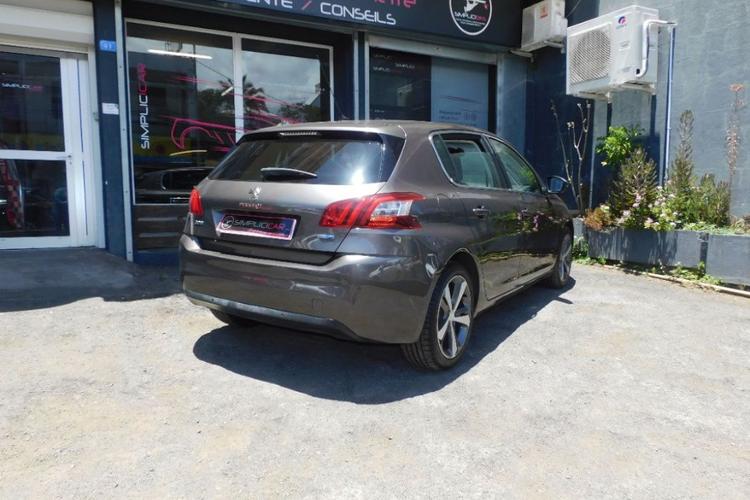 voiture occasion PEUGEOT 308 à la Réunion disponible sur noutlauto.re