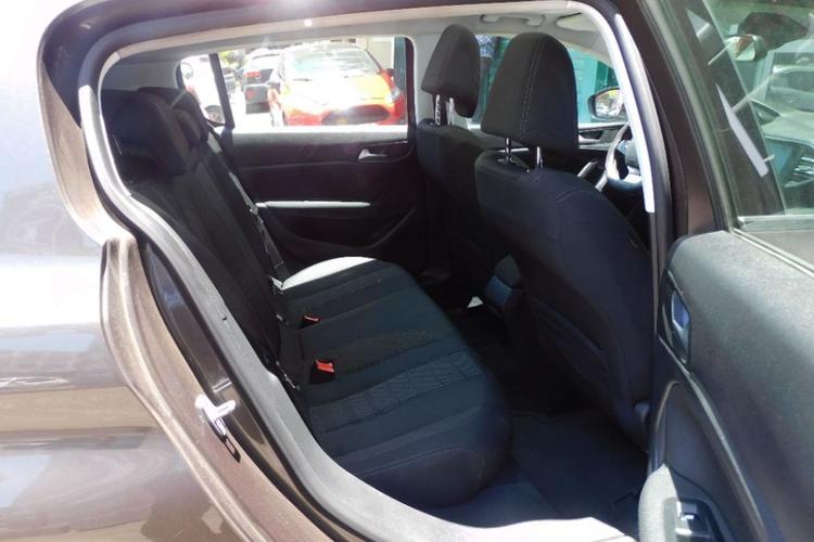 voiture occasion PEUGEOT 308 à la Réunion disponible sur noutlauto.re