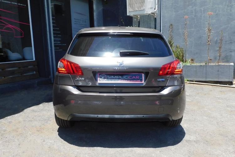 voiture occasion PEUGEOT 308 à la Réunion disponible sur noutlauto.re