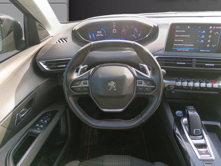 voiture occasion PEUGEOT 5008 à la Réunion disponible sur noutlauto.re