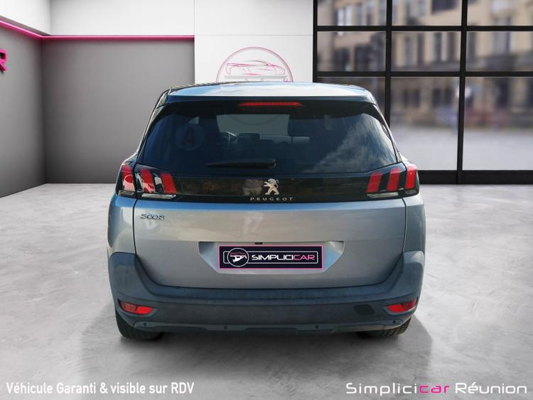 voiture occasion PEUGEOT 5008 à la Réunion disponible sur noutlauto.re