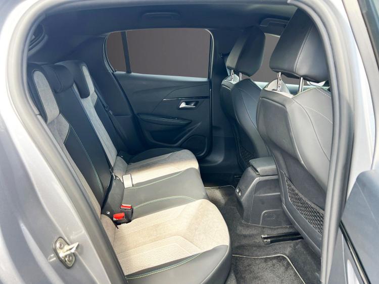 voiture occasion PEUGEOT 208 à la Réunion disponible sur noutlauto.re