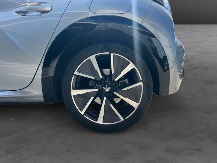 voiture occasion PEUGEOT 208 à la Réunion disponible sur noutlauto.re