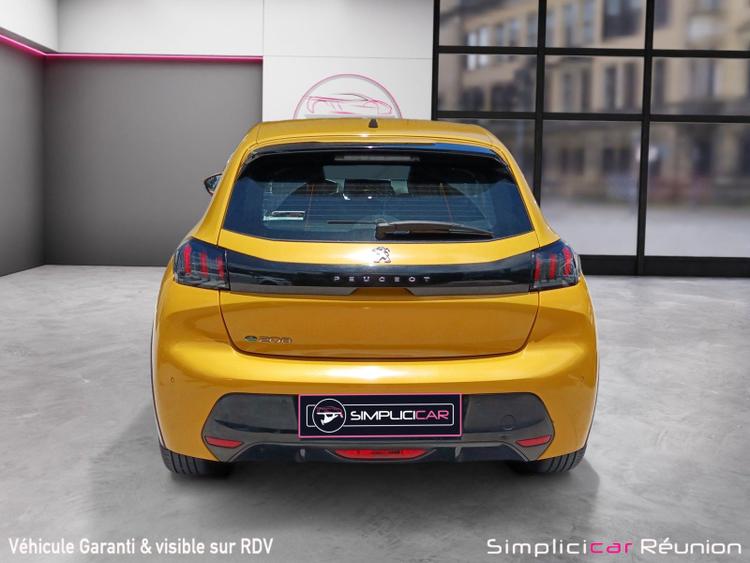 voiture occasion PEUGEOT 208 à la Réunion disponible sur noutlauto.re