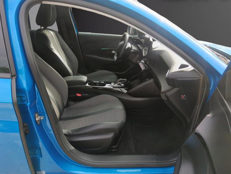 voiture occasion PEUGEOT 208 à la Réunion disponible sur noutlauto.re