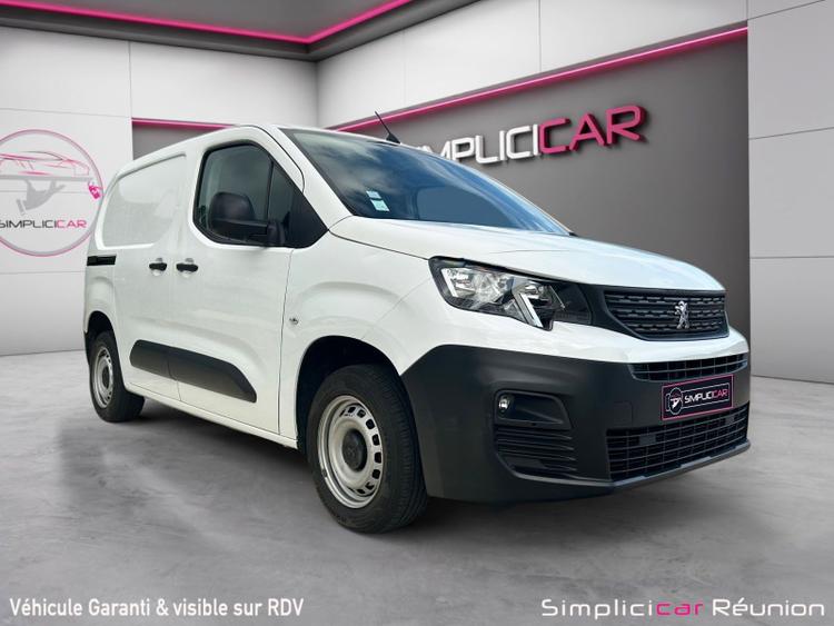voiture occasion PEUGEOT PARTNER FOURGON à la Réunion disponible sur noutlauto.re