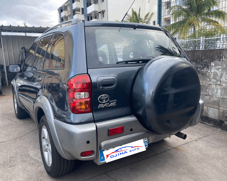voiture occasion TOYOTA RAV4 à la Réunion disponible sur noutlauto.re