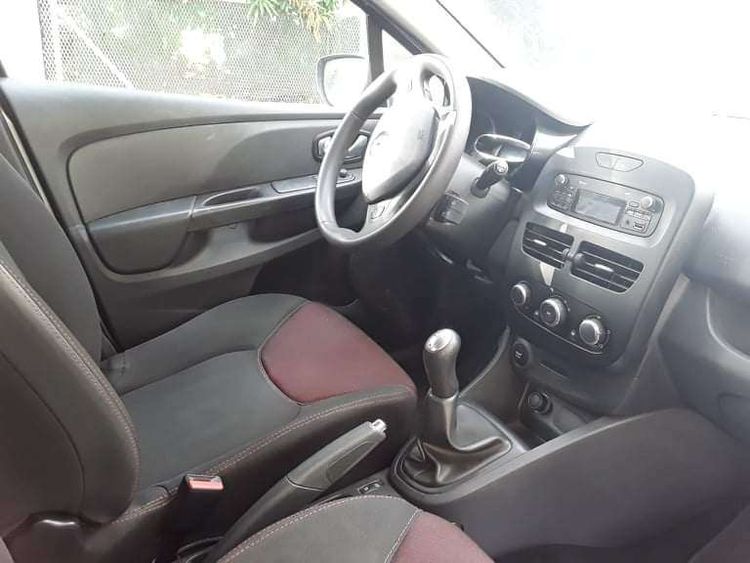 voiture occasion RENAULT CLIO à la Réunion disponible sur noutlauto.re