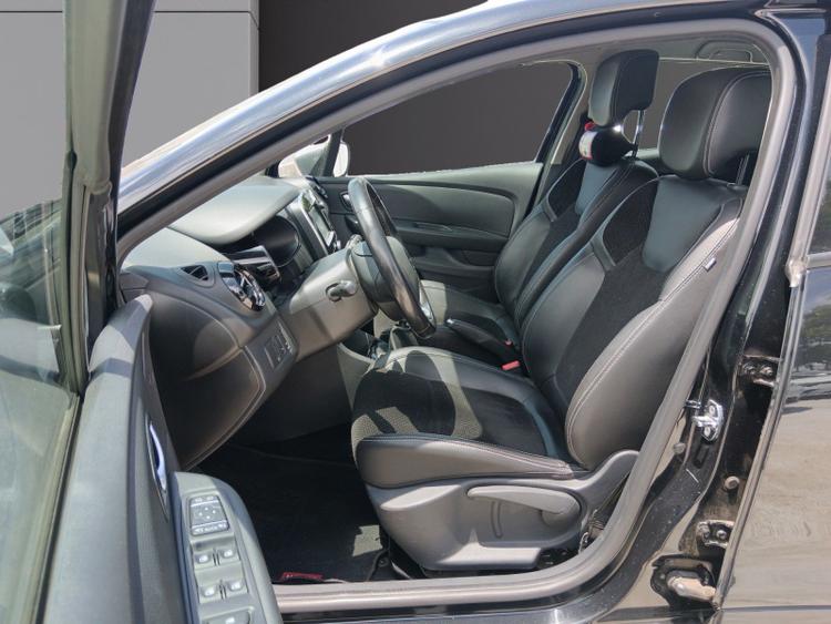 voiture occasion RENAULT CLIO IV à la Réunion disponible sur noutlauto.re