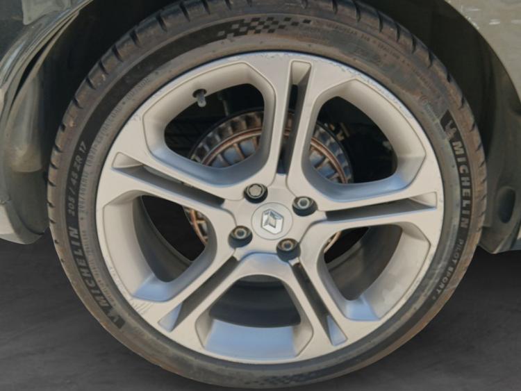 voiture occasion RENAULT CLIO IV à la Réunion disponible sur noutlauto.re