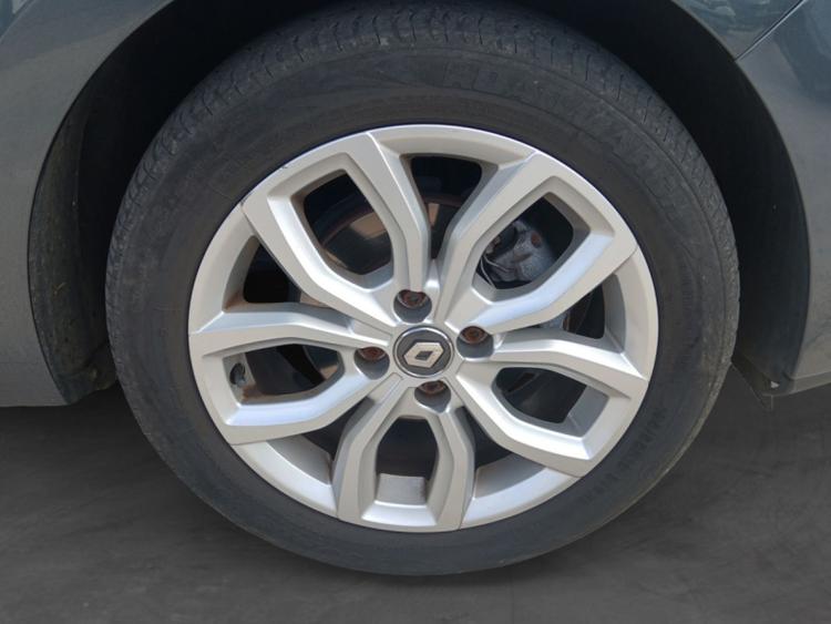 voiture occasion RENAULT CLIO IV à la Réunion disponible sur noutlauto.re