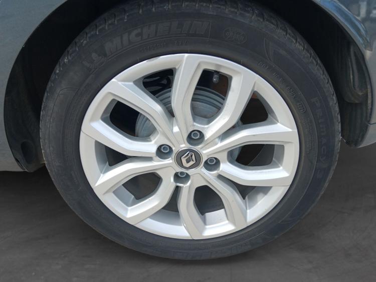 voiture occasion RENAULT CLIO IV à la Réunion disponible sur noutlauto.re