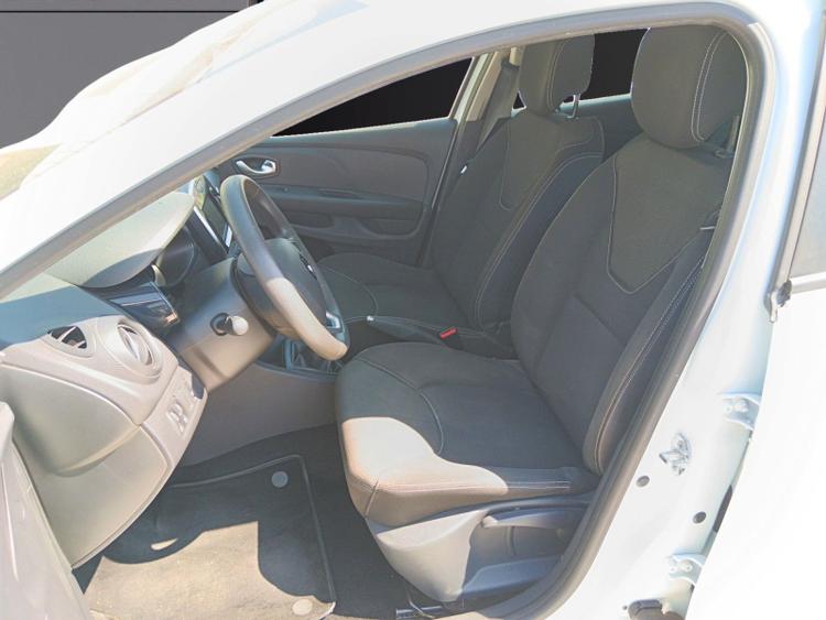 voiture occasion RENAULT CLIO IV à la Réunion disponible sur noutlauto.re