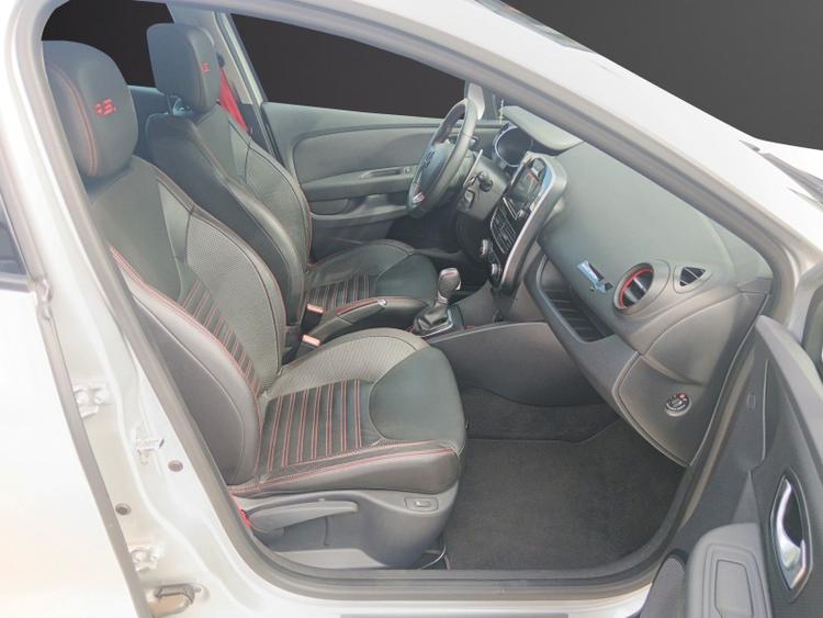 voiture occasion RENAULT CLIO IV à la Réunion disponible sur noutlauto.re