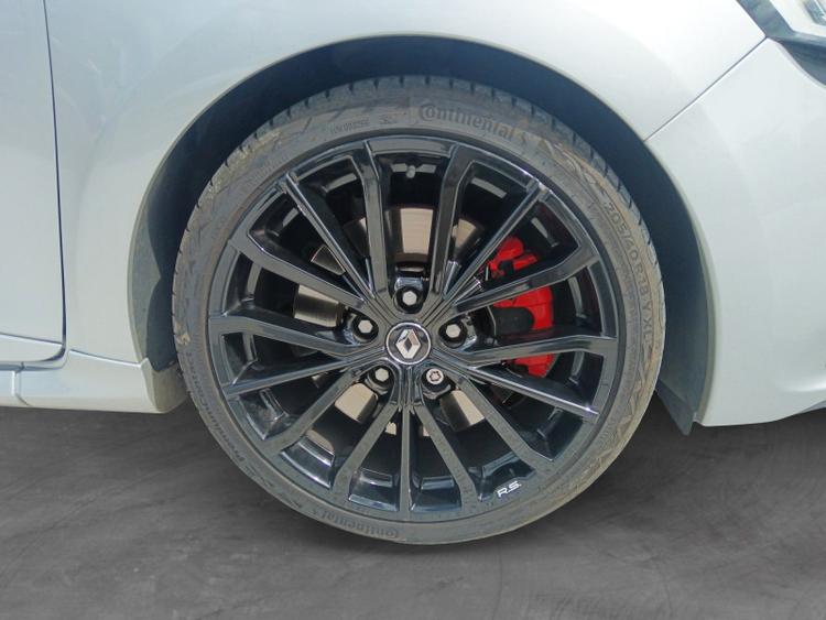 voiture occasion RENAULT CLIO IV à la Réunion disponible sur noutlauto.re