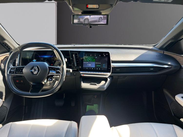 voiture occasion RENAULT MEGANE E-TECH à la Réunion disponible sur noutlauto.re