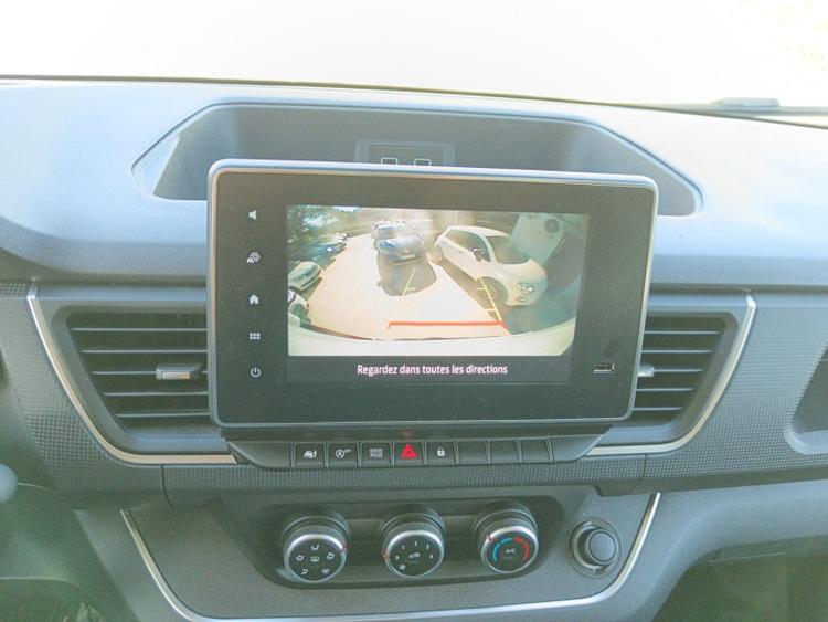 voiture occasion RENAULT TRAFIC CABINE APPROFONDIE à la Réunion disponible sur noutlauto.re