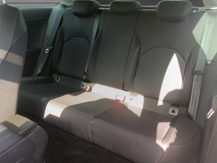 voiture occasion SEAT LEON SC à la Réunion disponible sur noutlauto.re