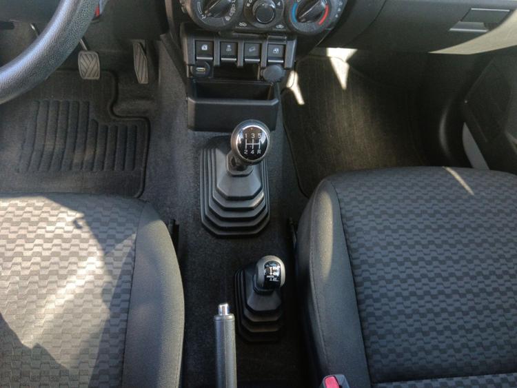 voiture occasion SUZUKI JIMNY à la Réunion disponible sur noutlauto.re
