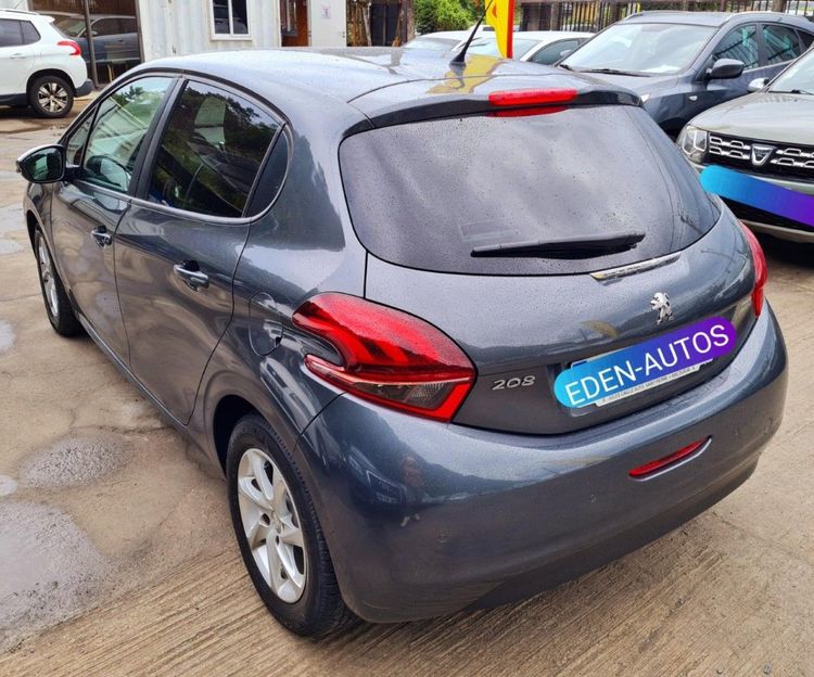 voiture occasion PEUGEOT 208 à la Réunion disponible sur noutlauto.re