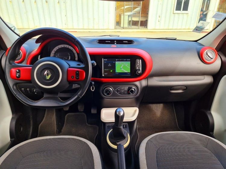 voiture occasion RENAULT TWINGO à la Réunion disponible sur noutlauto.re