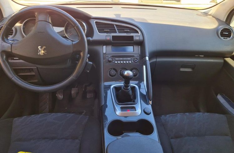 voiture occasion PEUGEOT 3008 à la Réunion disponible sur noutlauto.re
