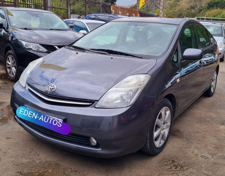 voiture occasion TOYOTA PRIUS à la Réunion disponible sur noutlauto.re