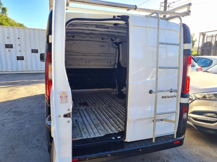 voiture occasion RENAULT TRAFIC à la Réunion disponible sur noutlauto.re