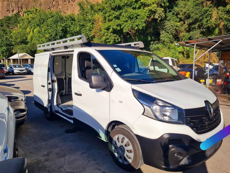 voiture occasion RENAULT TRAFIC à la Réunion disponible sur noutlauto.re
