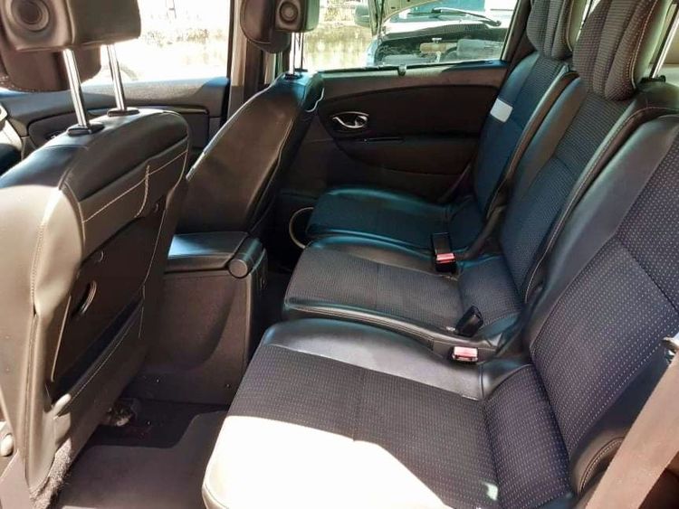 voiture occasion RENAULT SCENIC à la Réunion disponible sur noutlauto.re