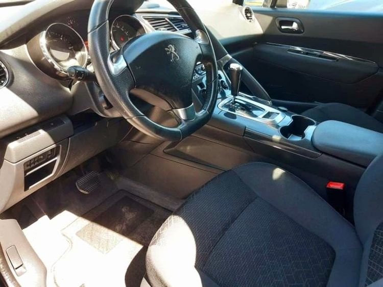 voiture occasion PEUGEOT 3008 à la Réunion disponible sur noutlauto.re