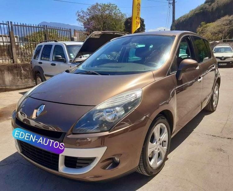 voiture occasion RENAULT SCENIC à la Réunion disponible sur noutlauto.re