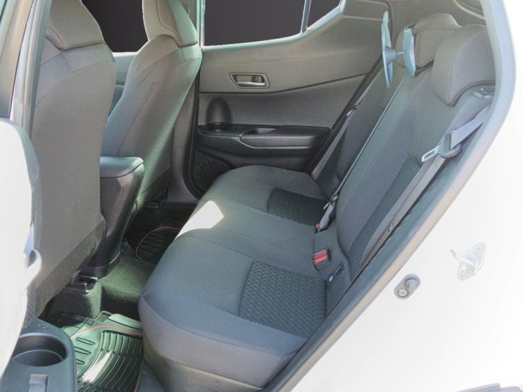 voiture occasion TOYOTA C-HR HYBRIDE MY20 à la Réunion disponible sur noutlauto.re