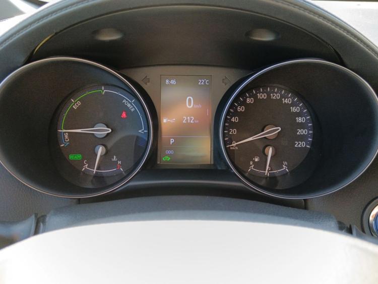 voiture occasion TOYOTA C-HR HYBRIDE MY20 à la Réunion disponible sur noutlauto.re