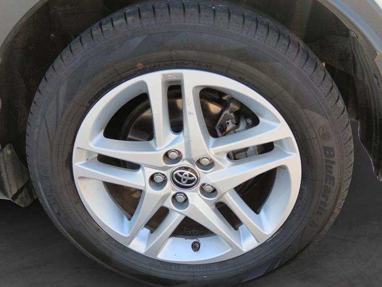 voiture occasion TOYOTA C-HR HYBRIDE MY20 à la Réunion disponible sur noutlauto.re