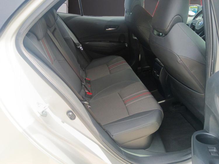 voiture occasion TOYOTA COROLLA HYBRIDE MY22 à la Réunion disponible sur noutlauto.re