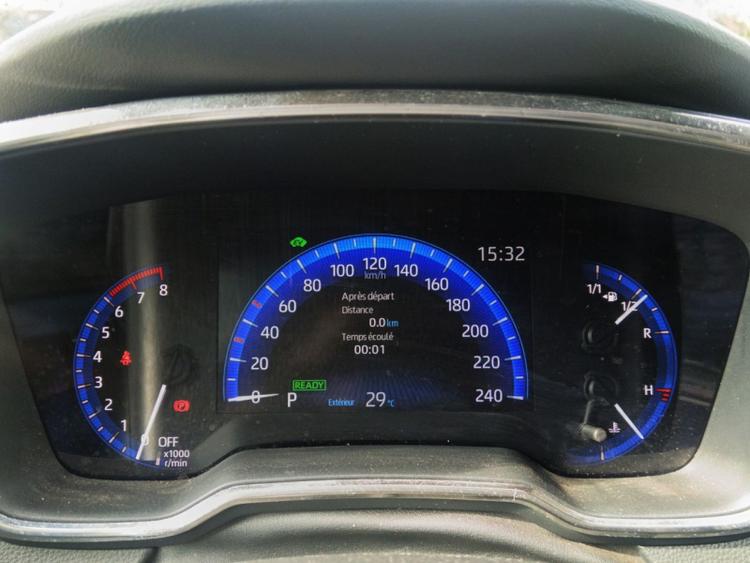 voiture occasion TOYOTA COROLLA HYBRIDE MY22 à la Réunion disponible sur noutlauto.re