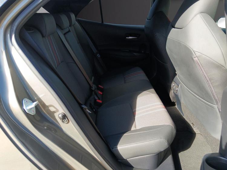 voiture occasion TOYOTA COROLLA HYBRIDE MY22 à la Réunion disponible sur noutlauto.re